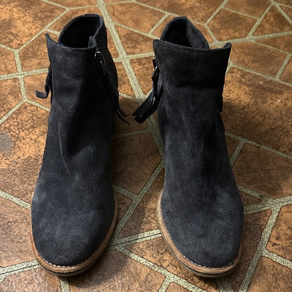 Dolce Vita anthracite suede double zippered bootie